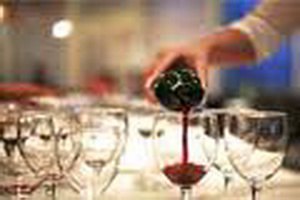 Швейцарские виноделы бьют антирекорды по продажам вина