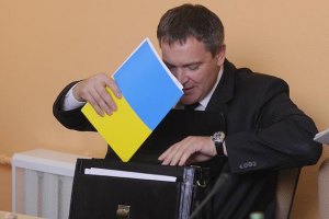 Колесниченко предлагает уголовно наказывать за ношение капюшонов