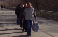 Трьох українців звільнили з полону бойовиків на Донбасі (оновлено)