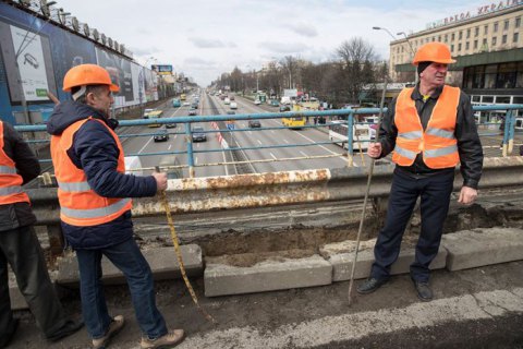 АМКУ визнав змову на тендері з реконструкції Шулявського моста в Києві