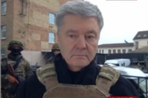 Порошенко в эфире MSNBC об обстреле Яворовского центра: союзникам пора открывать второй фронт
