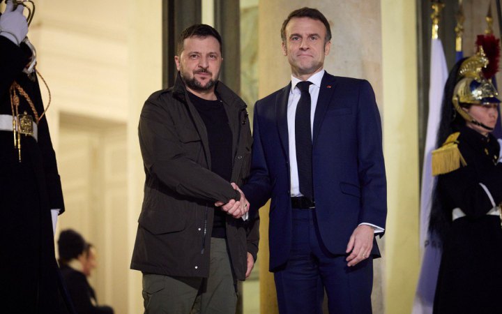 Зеленський прибув до Нормандії і анонсував низку важливих зустрічей