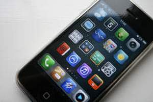 Первые покупатели iPhone 5 жалуются на проблемы с дисплеем
