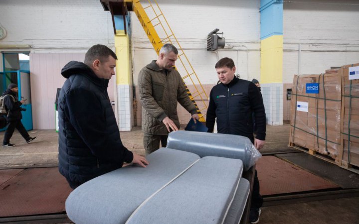 Київський метрополітен отримав гуманітарну допомогу для роботи в режимі укриття