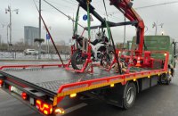У Києві вперше евакуювали мотоцикл за порушення ПДР