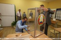 У Мінську затримали двох українських журналістів, які приїхали висвітлювати вибори (оновлено)