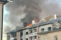 У Львові уламки ракет впали на багатоквартирні будинки