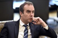 Вотуми недовіри уряду Лекорню у Франції знову не набрали голосів