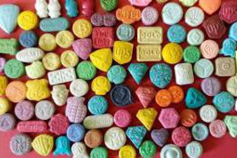 Учені виявили ефективність MDMA під час лікування алкоголізму