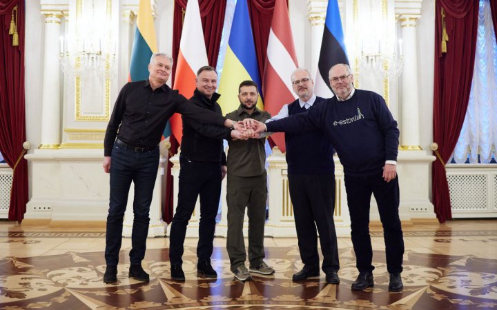 Зеленский в Киеве встретился с президентами Польши, Латвии, Литвы и Эстонии