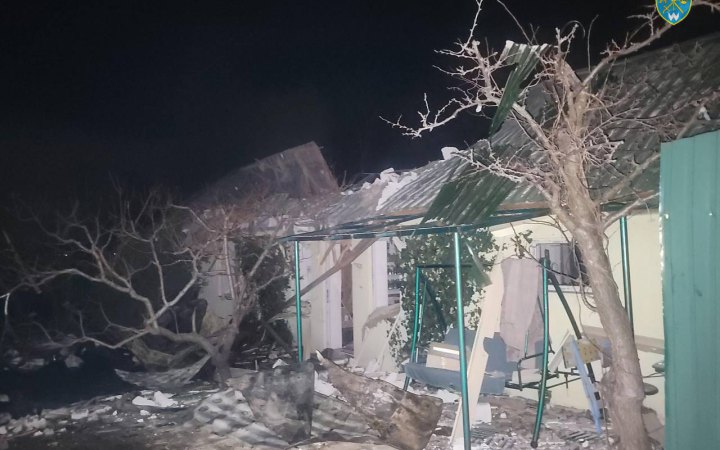На Одещині збитий "шахед" упав на житловий будинок і вибухнув. Є жертви