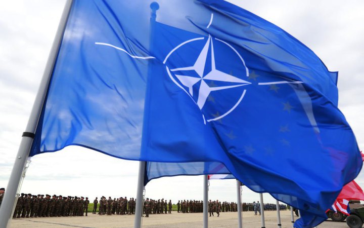 Столтенберг та Блінкен ухильно відреагували на заявку України щодо членства в НАТО
