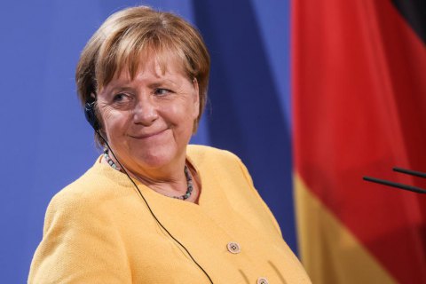 Гутерреш пропонував Меркель посаду в ООН, але вона відмовилась (оновлено)