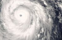 Китай - в ожидании мощнейшего тайфуна