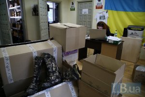 Командувач Сухопутними військами Пушняков попросив пробачення у волонтерів