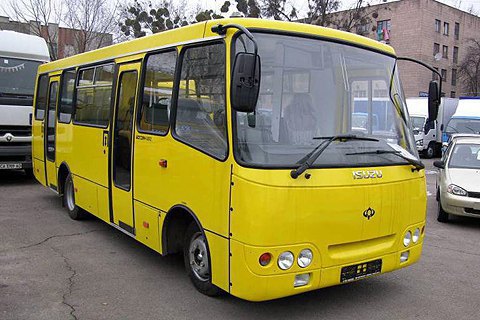У Миколаєві страйкують водії маршруток, рух містом паралізовано