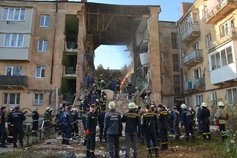 Специалисты назвали причину обвала дома в Дрогобыче