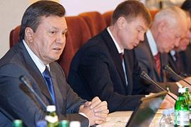 Янукович "чикнет" коррупцию "каленым железом"