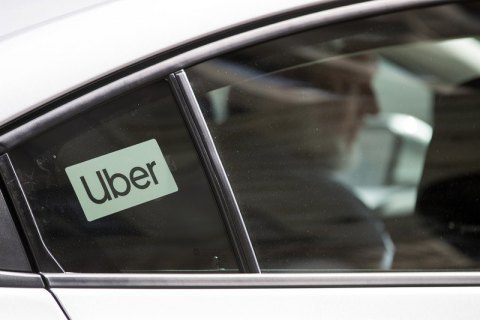 Uber будет следить за скоростью движения таксистов