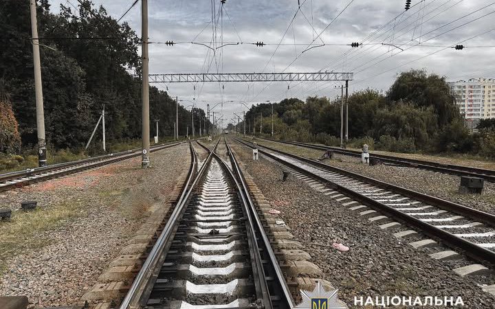 У Вишневому потяг смертельно травмував літню жінку