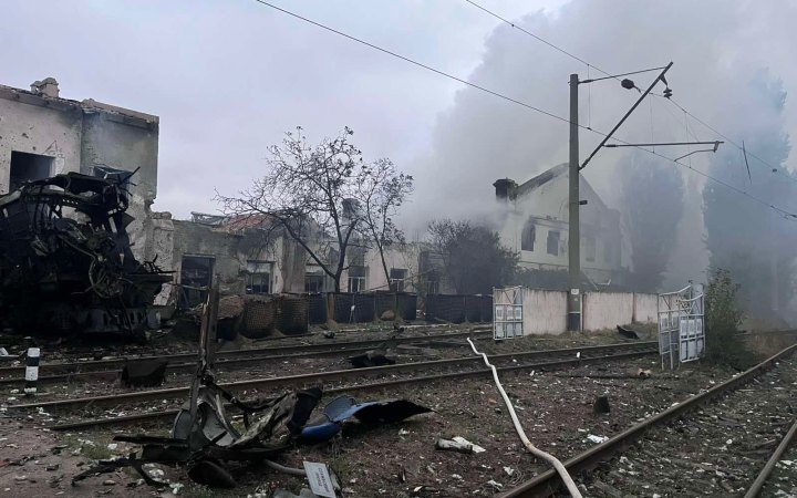 Із серпня росіяни завдали майже 300 ударів по об’єктах Укрзалізниці