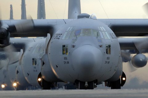 В Южной Америке разбился военный самолет с 38 людьми на борту 