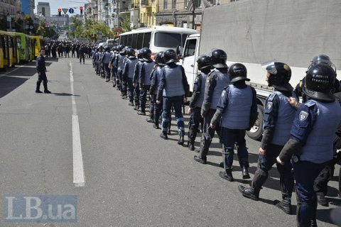 Поліція Києва та області переходить на посилений варіант несення служби