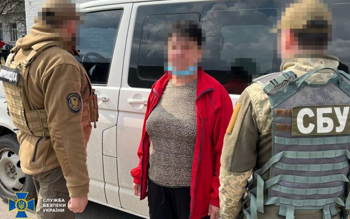 На Сумщині жінка допомагала ворогу готувати удари по позиціях українських захисників у прикордонні, – СБУ