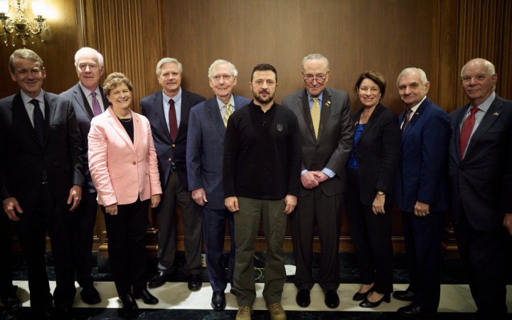 Зеленський зустрівся з двопартійною делегацією Сенату США