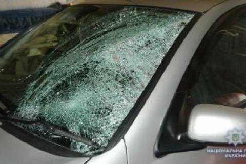 Поліція затримала п'ятьох підлітків, які жбурляли каміння в автомобілі на трасі Київ-Одеса