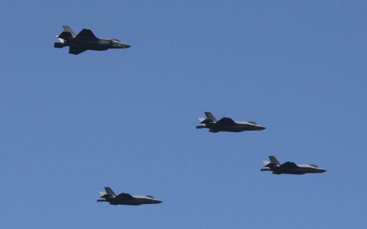 Винищувачі Ізраїлю атакували ключові об’єкти ядерної програми у Тегерані