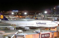 В крупнейшем аэропорту Германии запретили ночные рейсы