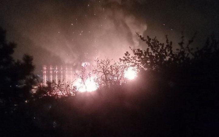 Генштаб підтвердив повторне ураження НПЗ у Туапсе