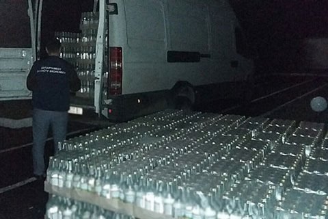 У Закарпатській області вилучили 8 тис. пляшок горілки