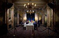 FT: Мирні переговори щодо України "під загрозою" через втрату інтересу США на тлі війни в Ірані