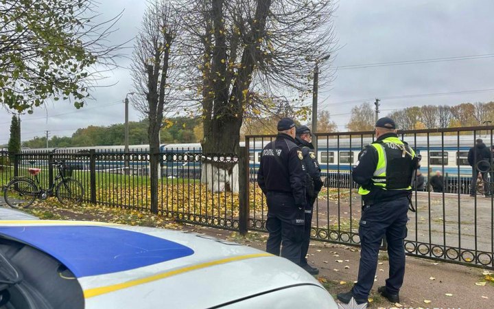 Чоловік підірвав гранату на пероні в Житомирській області. Загинули 4 людини, є поранені (оновлено)
