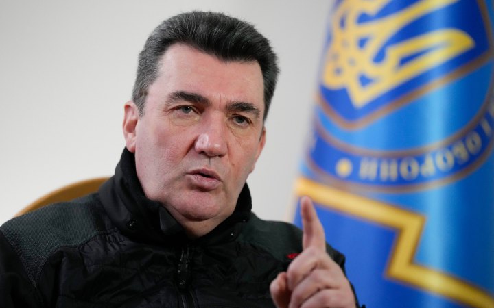 Україна не питатиме ні в кого дозволу для завдання ударів по ворогу, - Данілов