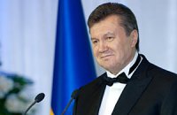 Одноклассник Януковича посвятил ему стихи
