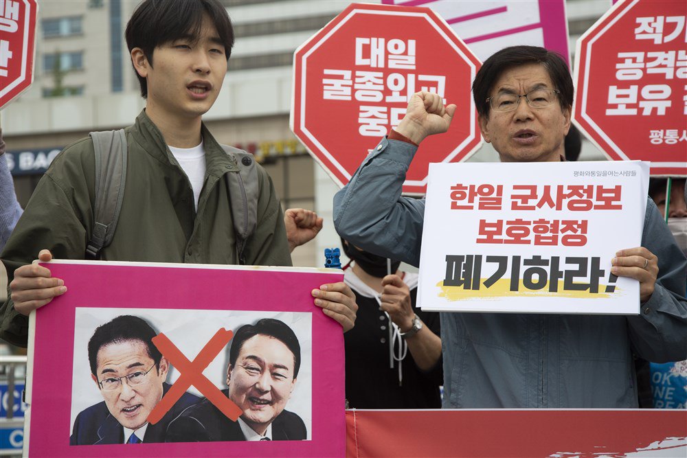 Акція проти візиту японського прем’єр-міністра до Південної Кореї біля офісу президента в Сеулі, 07 травень 2023 р.
