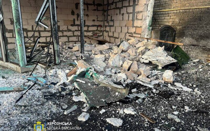 Окупанти від ранку обстрілюють Херсон: є жертви