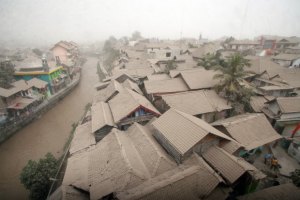В Індонезії евакуювали 6 тис. осіб через загрозу виверження вулкана
