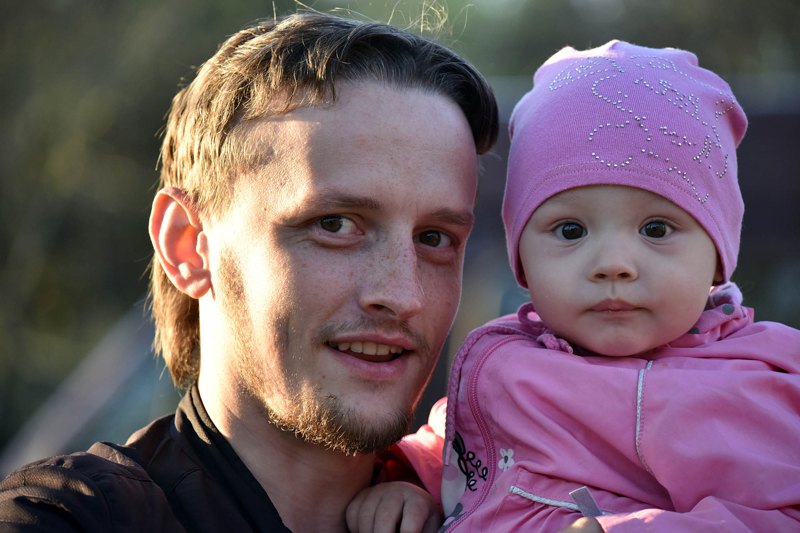 Володимир з донькою.