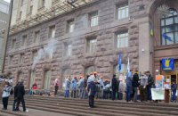 Оппозиция заявляет о возможном штурме Киевсовета этой ночью