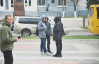 Депутат від "Опоблоку" відкусив вухо лідеру "Азова" у Херсоні