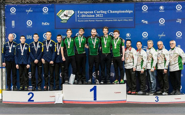 Мужская сборная Украины по керлингу выиграла первую в истории медаль чемпионата Европы и повысилась в классе