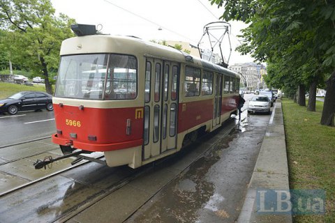 В Киеве пассажир избил вагоновожатую