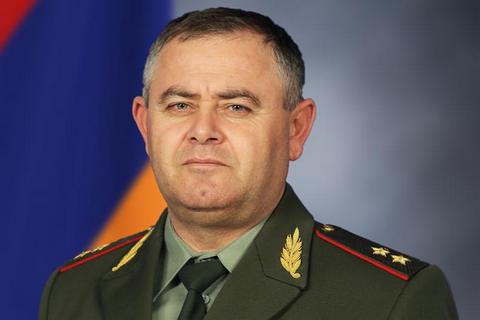 Начальника генштабу Вірменії звільнили після пишного весілля під час карантину