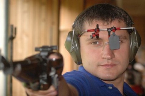 Украинец Омельчук установил мировой рекорд в пулевой стрельбе