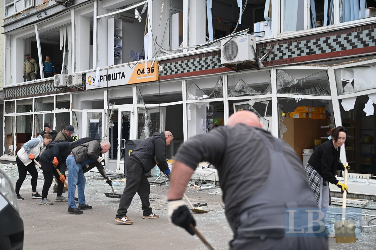 На місці обстрілу Києва, Подільс