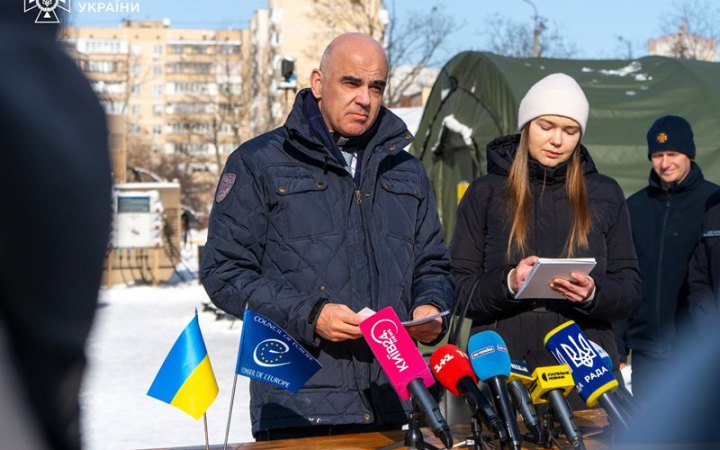 Генсек Ради Європи побував у наметовому містечку в Києві